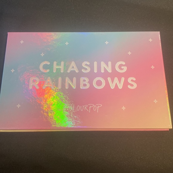 Chasing Rainbows Colourpop palette 🎨 - Picture 4 of 5
